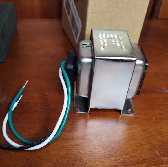 New Maxdot Doorbell Transformer Compatible With Ring Video Doorbell Pro 16v - Picture 1 of 5